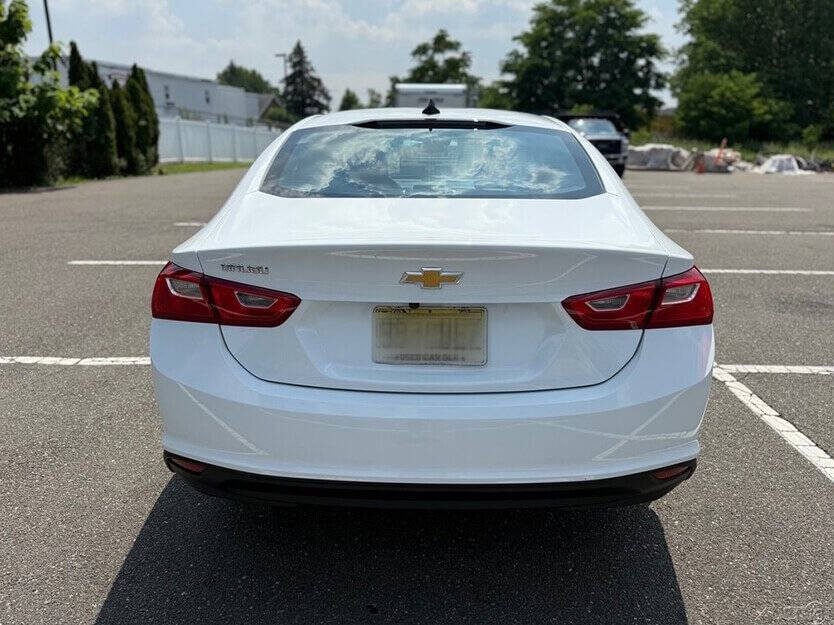 2024 Chevrolet Malibu Image 5