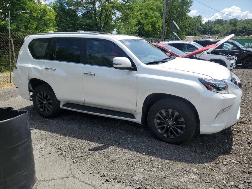 2023 Lexus GX 460 Image 1