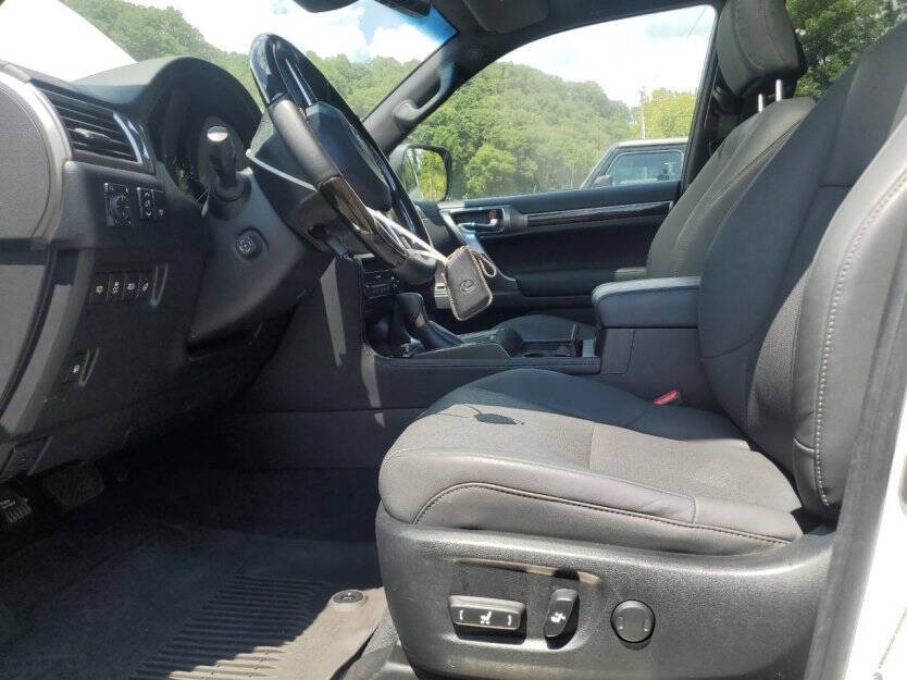 2023 Lexus GX 460 Image 6