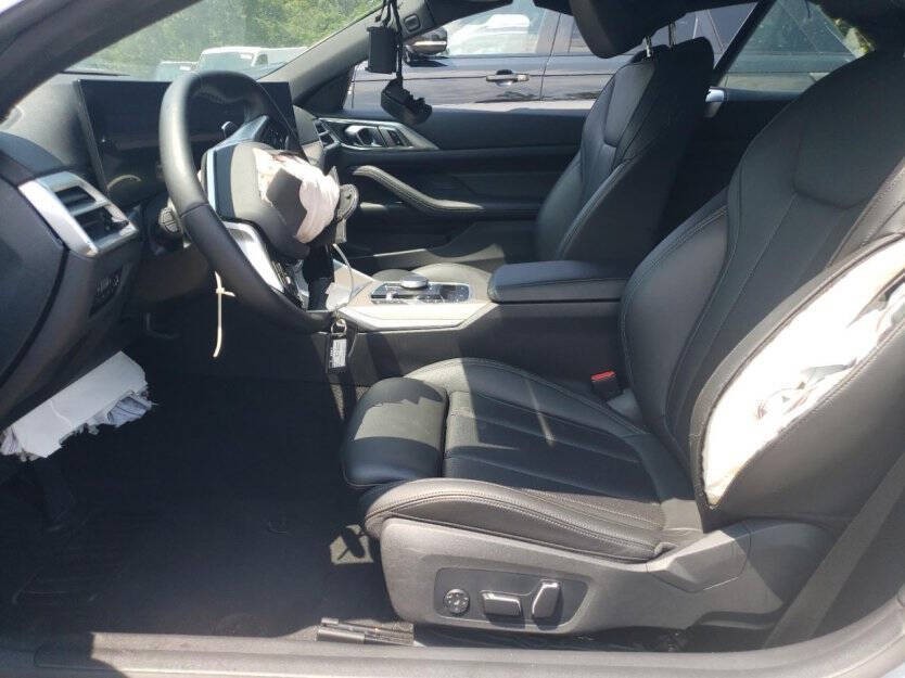 2025 BMW 4 Series Image 5