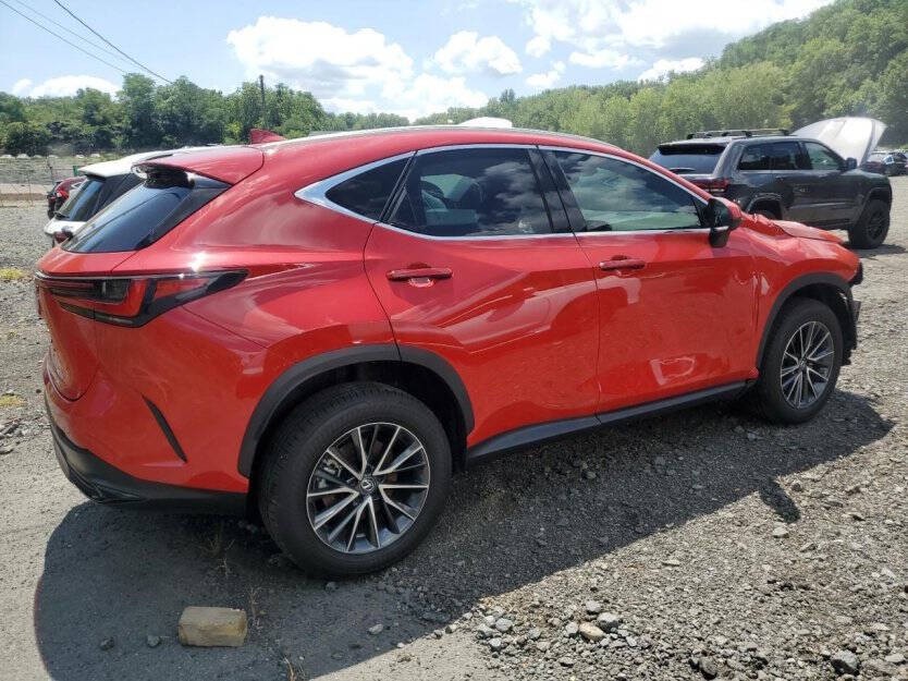 2022 Lexus NX Image 5