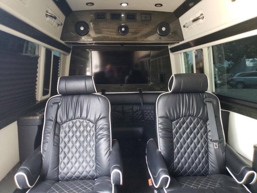 2019 Mercedes-Benz Sprinter Image 6