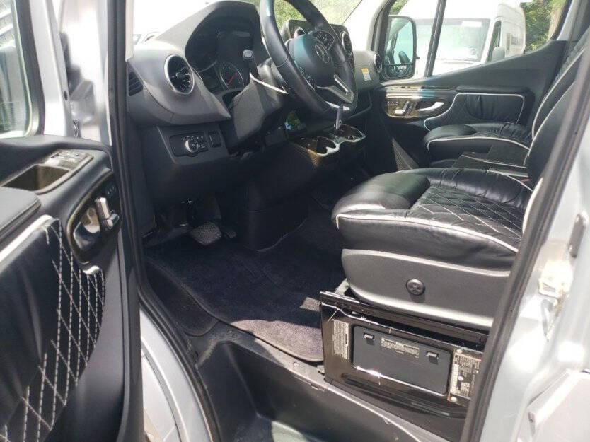 2019 Mercedes-Benz Sprinter Image 7