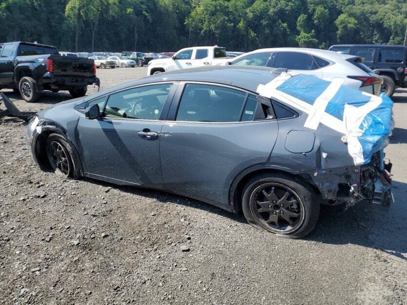2024 Toyota Prius Image 3