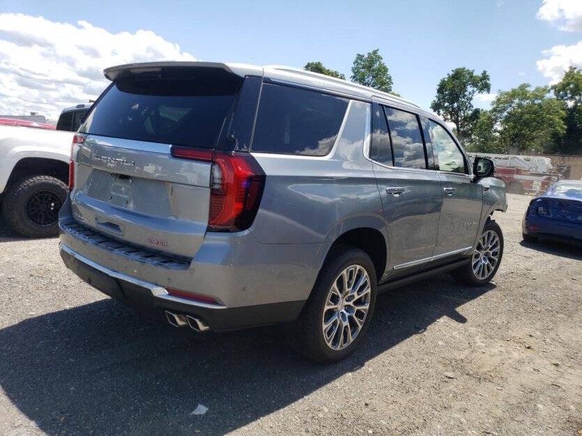 2025 GMC Yukon Image 5