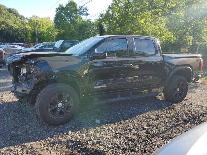 2024 GMC Canyon Image 3