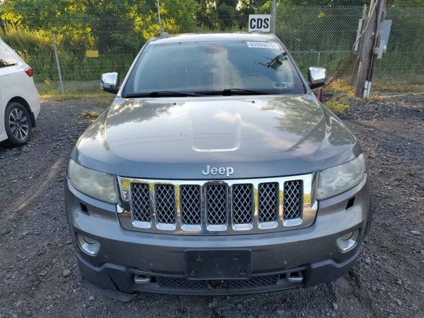 2013 Jeep Grand Cherokee Image 2