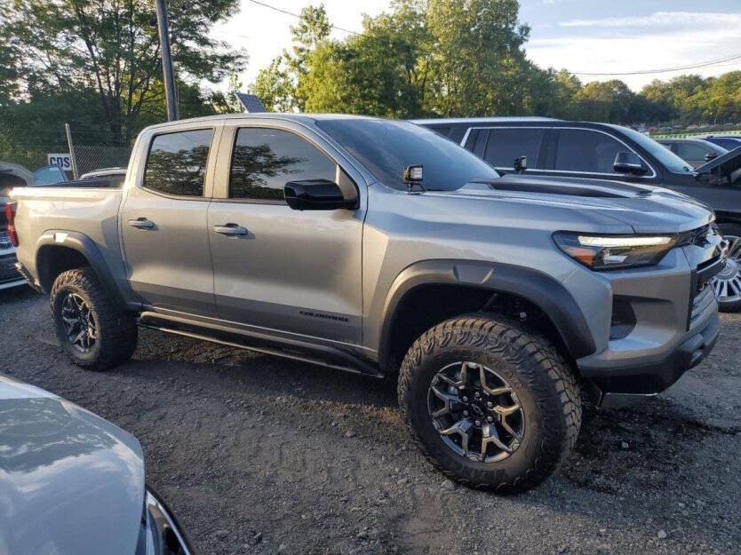 2025 Chevrolet Colorado Image 1