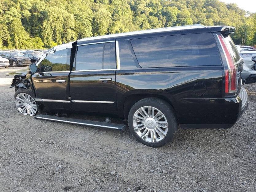 2018 Cadillac Escalade Image 4