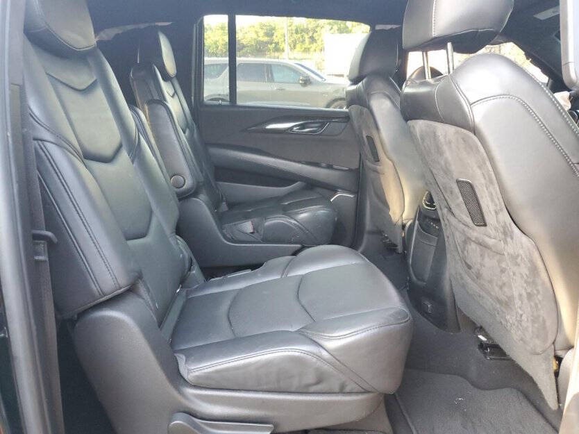 2018 Cadillac Escalade Image 9