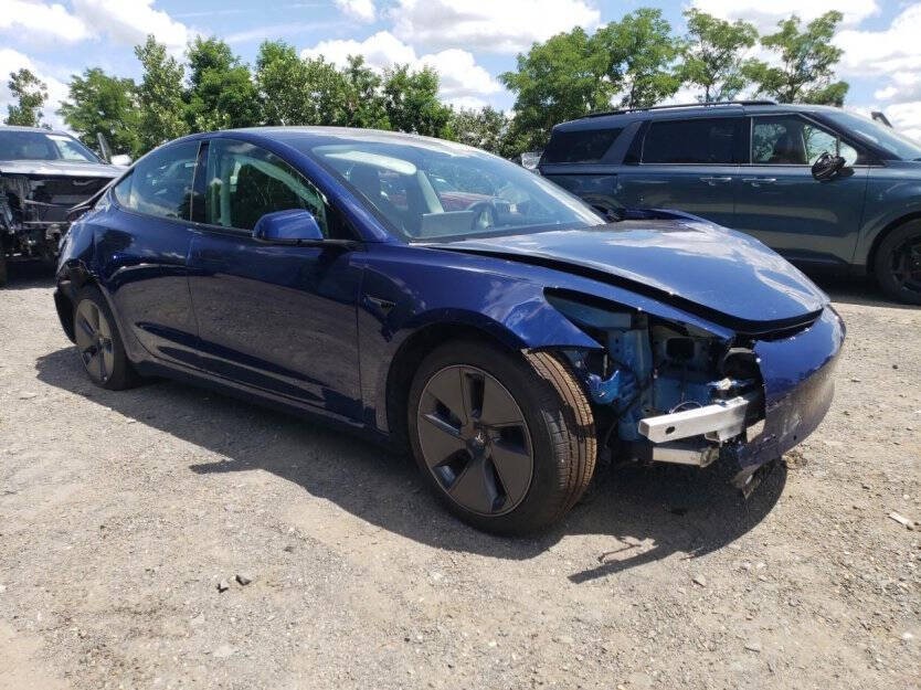 2022 Tesla Model 3 Image 1