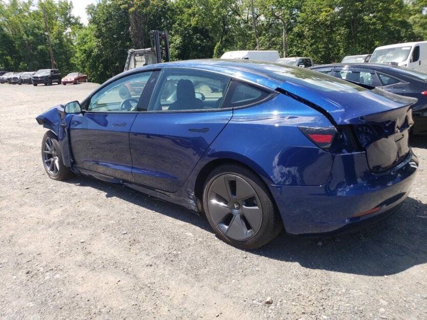 2022 Tesla Model 3 Image 3