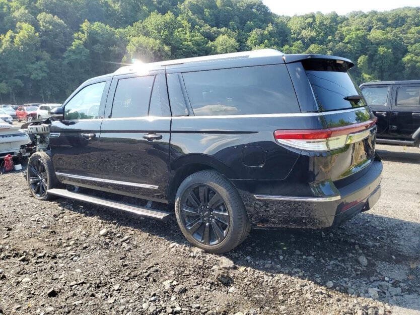2024 Lincoln Navigator Image 4