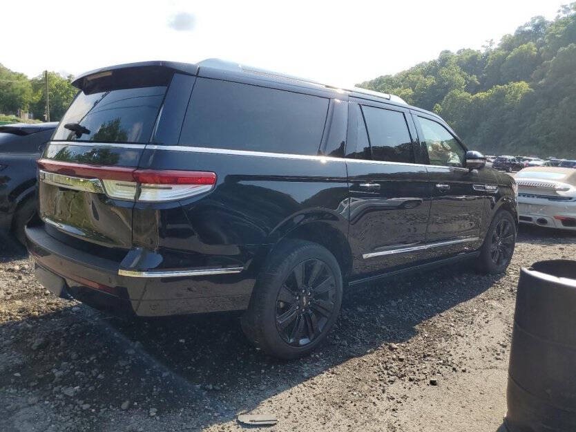 2024 Lincoln Navigator Image 5