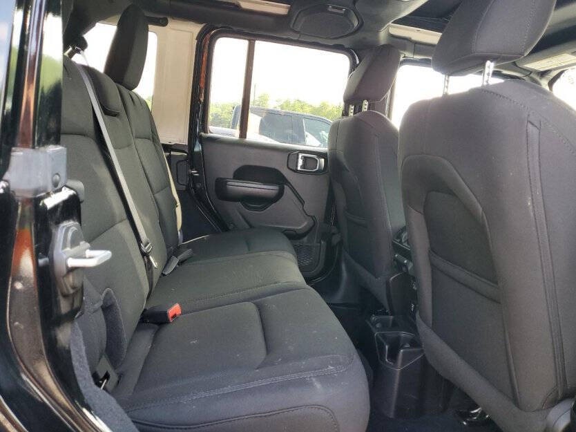 2021 Jeep Wrangler Unlimited Image 9