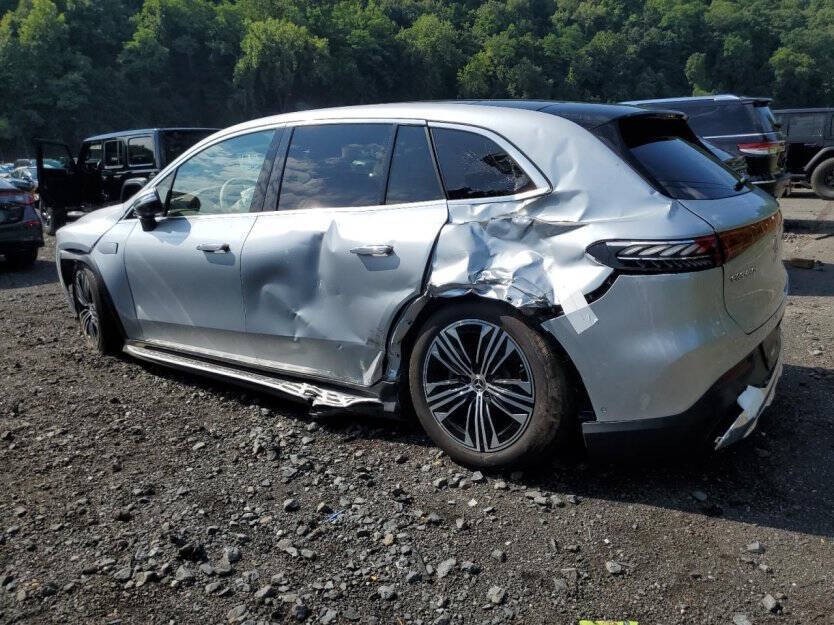 2024 Mercedes-Benz EQS Image 3