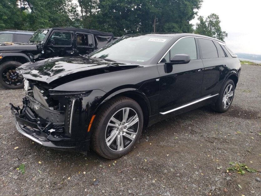 2024 Cadillac Lyriq Image 3
