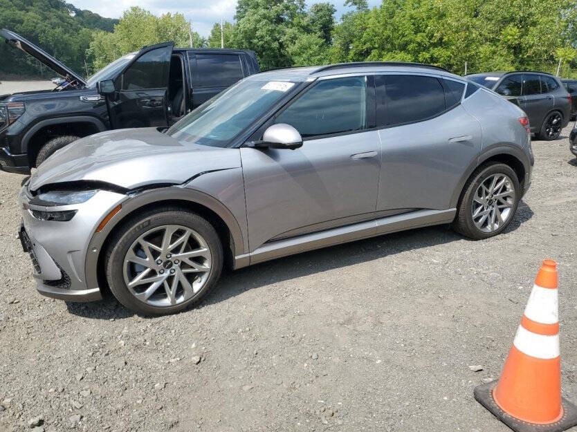 2024 Genesis GV60 Image 3