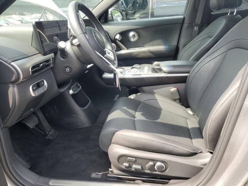 2024 Genesis GV60 Image 6