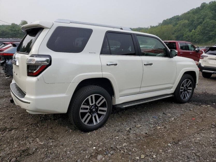 2023 Toyota 4Runner Image 4