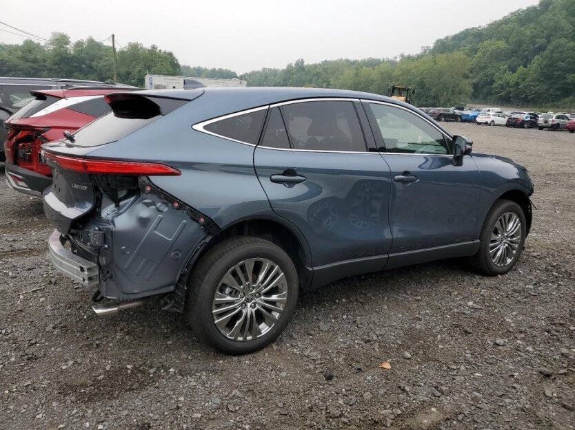 2023 Toyota Venza Image 4