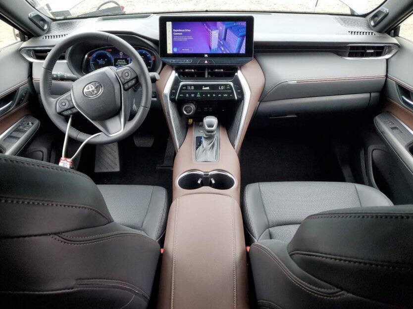 2023 Toyota Venza Image 7
