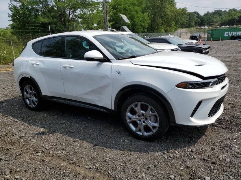 2024 Dodge Hornet Image 1