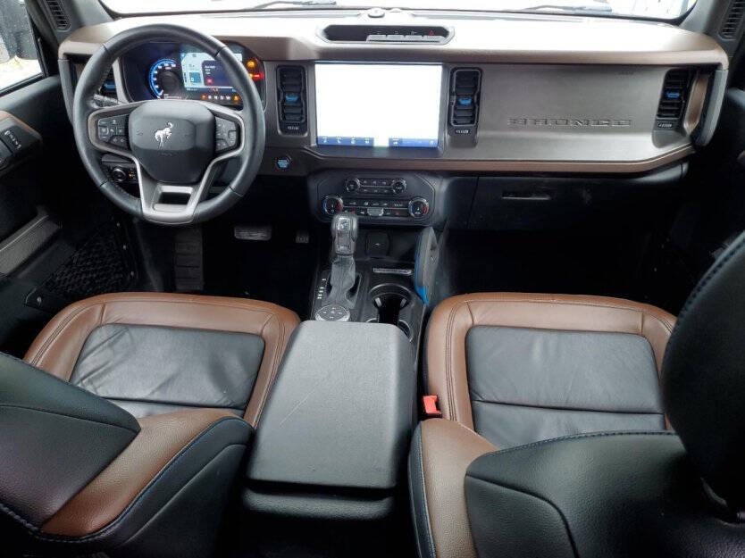 2022 Ford Bronco Image 7