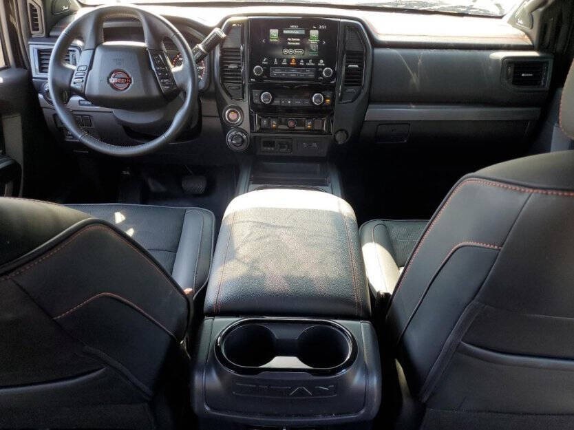 2023 Nissan Titan Image 7