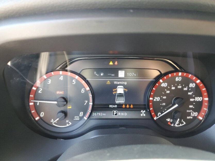 2023 Nissan Titan Image 8