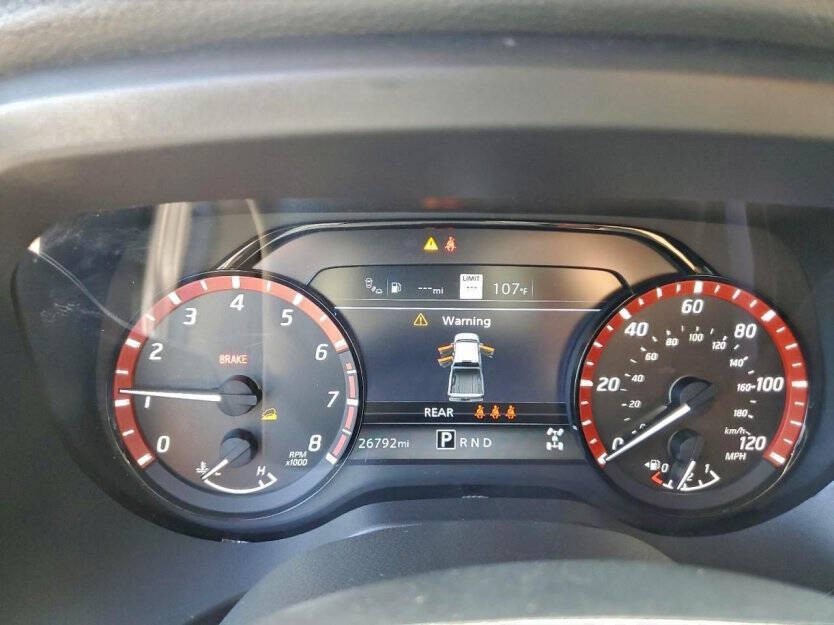 2023 Nissan Titan Image 8