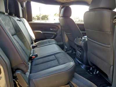 2023 Nissan Titan Image 6