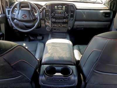 2023 Nissan Titan Image 7