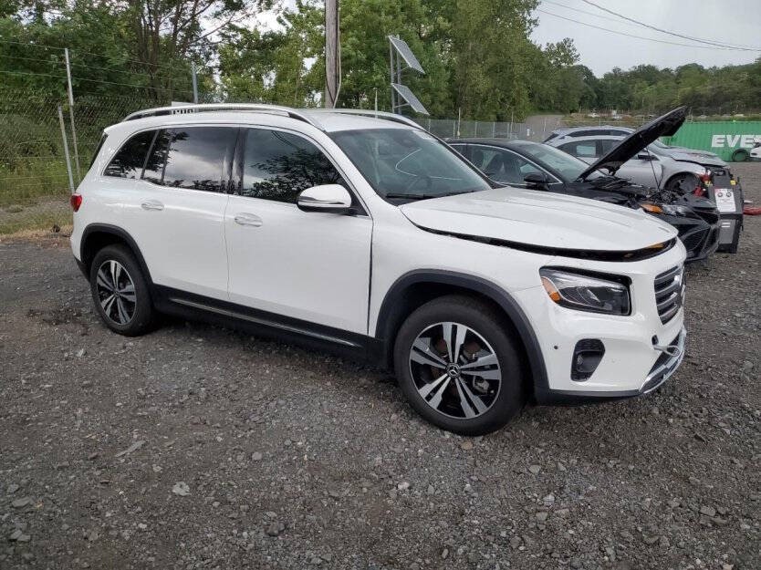 2024 Mercedes-Benz GLB Image 1