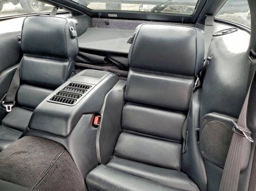 1988 Porsche 928 Image 6