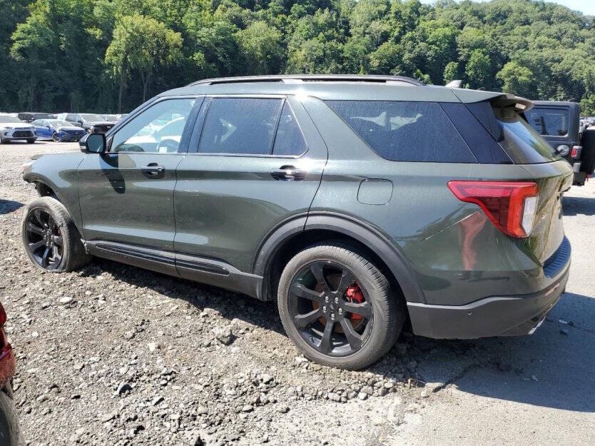 2022 Ford Explorer Image 4