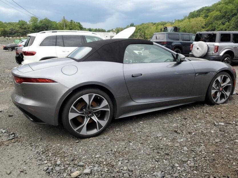 2021 Jaguar F-TYPE Image 4