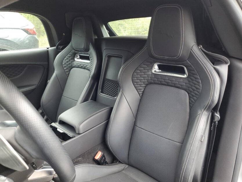 2021 Jaguar F-TYPE Image 6