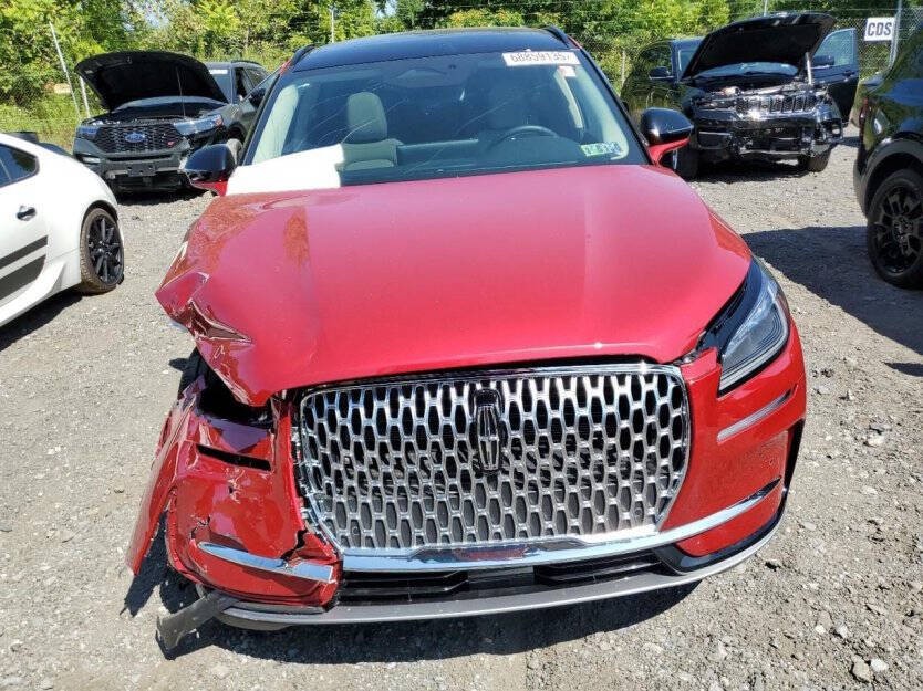 2025 Lincoln Corsair Image 2