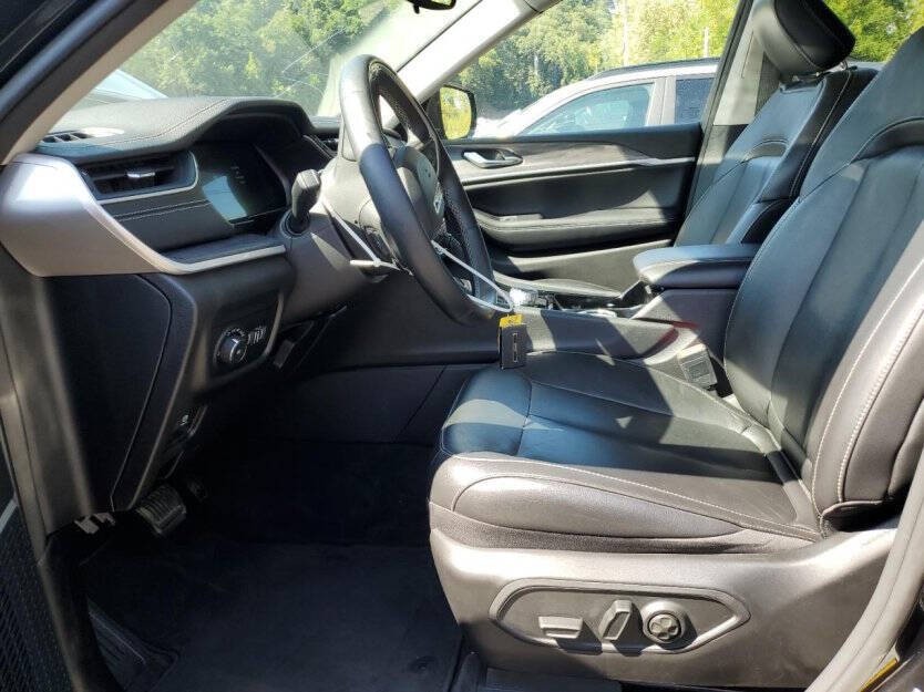2022 Jeep Grand Cherokee Image 6