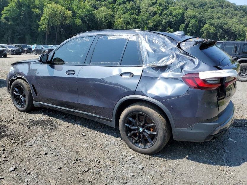 2021 BMW X5 Image 3