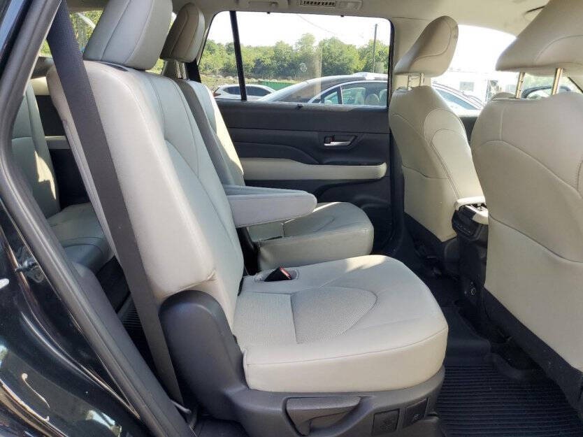2024 Toyota Highlander Image 9