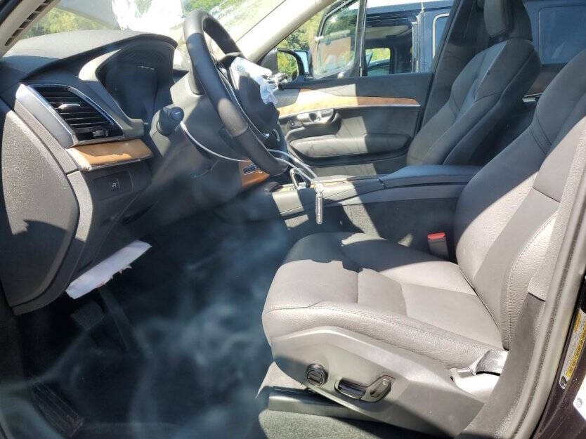 2025 Volvo XC90 Image 6