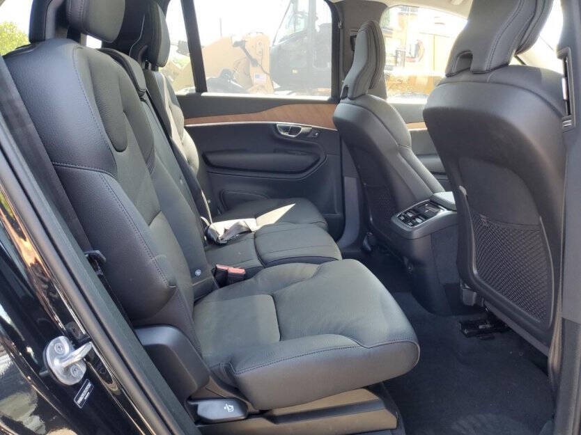 2025 Volvo XC90 Image 9