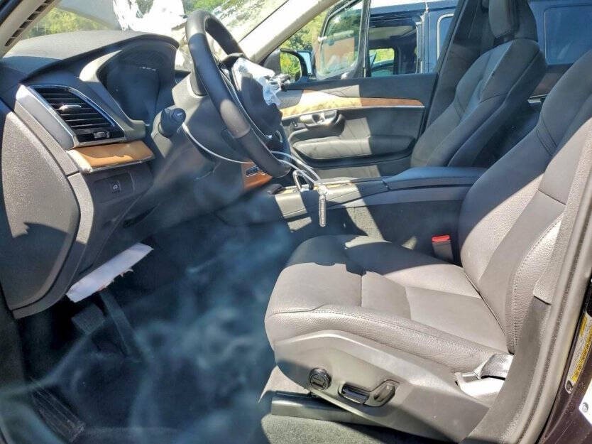 2025 Volvo XC90 Image 6