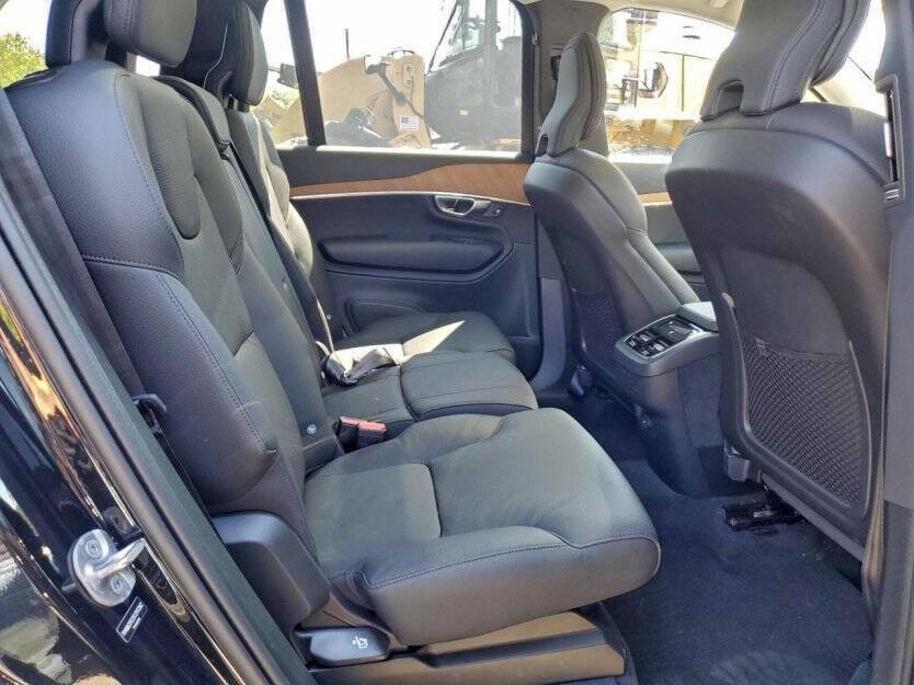 2025 Volvo XC90 Image 9