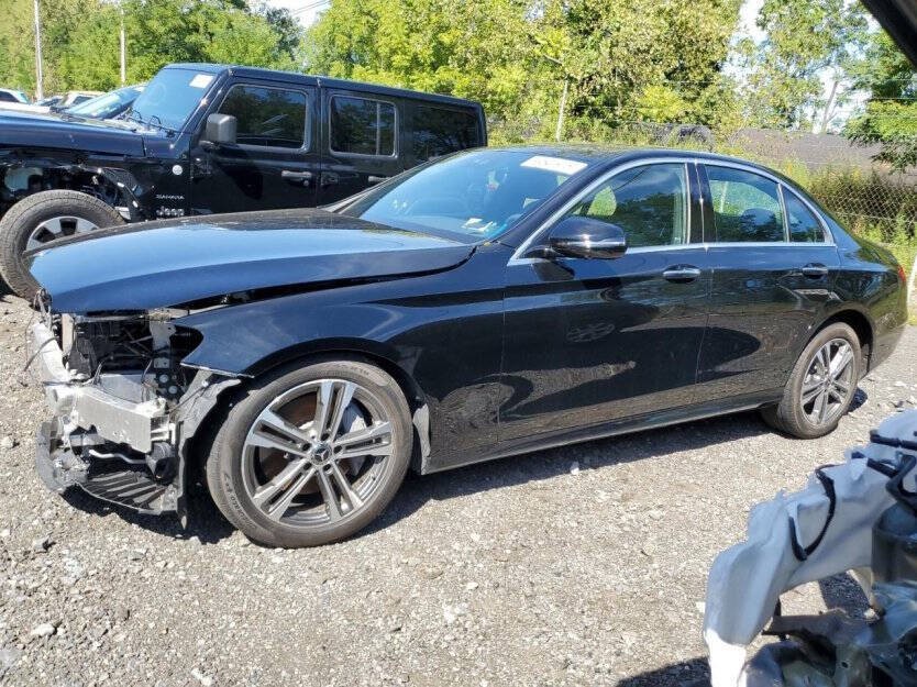 2022 Mercedes-Benz E-Class Image 3