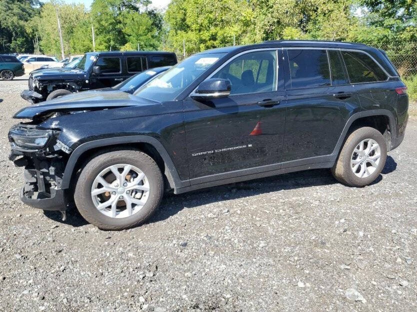 2023 Jeep Grand Cherokee Image 3