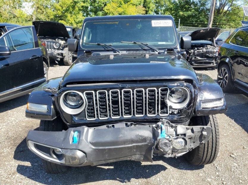 2024 Jeep Wrangler Image 2