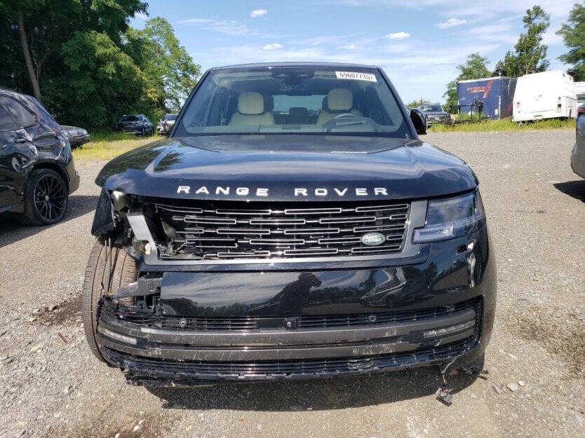 2025 Land Rover Range Rover Image 2